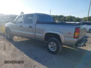 ✅ 2002 GMC Sierra 2500HD SLE • VIN: 1GTHK23132F225266 • Lot: 39772275. Listed on IAAI with 310,344 mi. Free auction sales archive from the USA and detailed vehicle history report at DreamBid. Image 3.