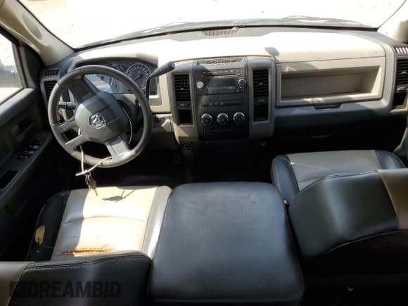 ✅ 2009 Dodge 1500 SLT • VIN: 1D3HB18P59S780672 • Lot: 56218845. Wystawiony na Copart z przebiegiem 166 926 mil. Bezpłatny archiwum sprzedaży aukcyjnych z USA i szczegółowy raport historii pojazdu na DreamBid. Zdjęcie 8.