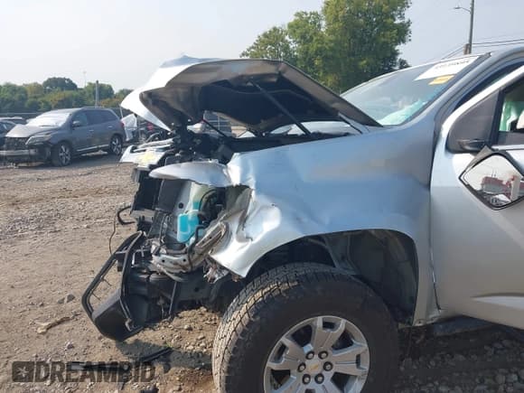 ✅ 2018 Chevrolet Colorado 4WD LT • VIN: 1GCGTCEN0J1100848 • Лот: 43139895. Опубликован ранее на IAAI с пробегом Не указан. Бесплатный доступ к архиву аукционных продаж из США и подробный отчёт об истории автомобиля на DreamBid. Изображение 6.