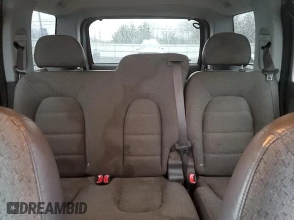 ✅ 2005 Ford Explorer XLS • VIN: 1FMZU62K15UA84726 • Лот: 86122634. Опубликован ранее на Copart с пробегом 187 623 миль. Бесплатный доступ к архиву аукционных продаж из США и подробный отчёт об истории автомобиля на DreamBid. Изображение 10.