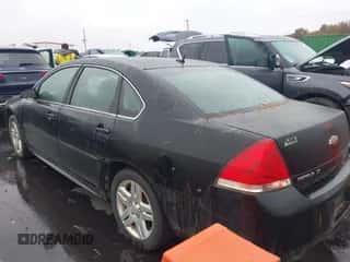 2015 Chevrolet Impala LT z VIN 2G1WB5E36F1159342, wystawiony jako IAAI lot #43518089 z przebiegiem 125 281 mil mil oraz . Historia ofert i sprzedaży dostępna na DreamBid. Obrazek 3.