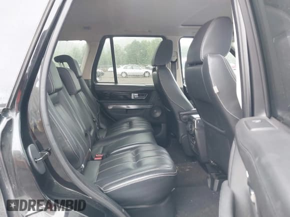 ✅ 2010 Land Rover Range Rover Sport HSE Lux • VIN: SALSK2D49AA222276 • Lot: 42301910. Listed on IAAI with 175,395 mi. Free auction sales archive from the USA and detailed vehicle history report at DreamBid. Image 8.