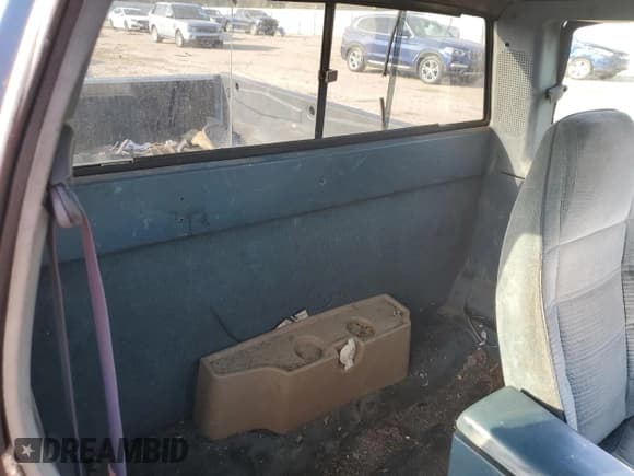 ✅ 1993 Chevrolet S-10 LS • VIN: 1GCCS19Z6P0106798 • Лот: 43982985. Опубликован ранее на Copart с пробегом 323 153 миль. Бесплатный доступ к архиву аукционных продаж из США и подробный отчёт об истории автомобиля на DreamBid. Изображение 10.