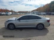 ✅ 2020 Volkswagen Jetta S • VIN: 3VWCB7BU2LM006980 • Лот: 43576116. Опубликован ранее на IAAI с пробегом 96 142 миль. Бесплатный доступ к архиву аукционных продаж из США и подробный отчёт об истории автомобиля на DreamBid. Изображение 14.