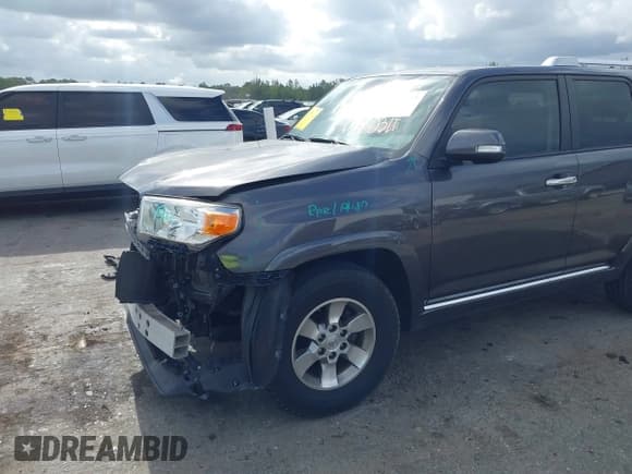 ✅ 2012 Toyota 4Runner SR5 • VIN: JTEZU5JR4C5039568 • Lot: 42180311. Wystawiony na IAAI z przebiegiem 75 131 mil. Bezpłatny archiwum sprzedaży aukcyjnych z USA i szczegółowy raport historii pojazdu na DreamBid. Zdjęcie 6.