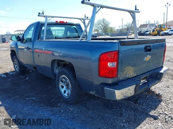 ✅ 2007 Chevrolet Silverado 1500 Work Truck • VIN: 1GCEC14C97E565979 • Лот: 42135328. Опубликован ранее на IAAI с пробегом 94 749 миль. Бесплатный доступ к архиву аукционных продаж из США и подробный отчёт об истории автомобиля на DreamBid. Изображение 3.