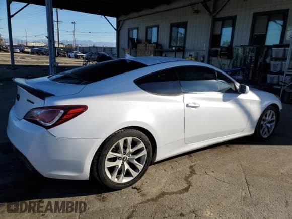✅ 2013 Hyundai Genesis Coupe 2.0T • VIN: KMHHT6KD5DU111151 • Lot: 82601425. Listed on Copart with 119,129 mi. Free auction sales archive from the USA and detailed vehicle history report at DreamBid. Image 3.
