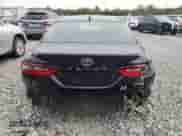 2021 Toyota Camry LE z VIN 4T1C11BK9MU033300, wystawiony jako Copart lot #67339775 z przebiegiem 16 064 mil mil oraz Szkoda całkowita • Salvage title. Historia ofert i sprzedaży dostępna na DreamBid. Obrazek 6.