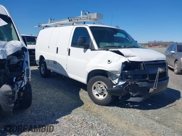 ✅ 2020 Chevrolet Express Cargo • VIN: 1GCZGGFG9L1173224 • Lot: 41863058. Listed on IAAI with 20 mi. Free auction sales archive from the USA and detailed vehicle history report at DreamBid. Image 1.