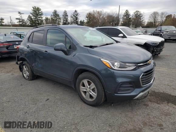 ✅ 2022 Chevrolet Trax LT • VIN: KL7CJPSM4NB556484 • Лот: 92240915. Опубликован ранее на Copart с пробегом 43 890 миль. Бесплатный доступ к архиву аукционных продаж из США и подробный отчёт об истории автомобиля на DreamBid. Изображение 4.