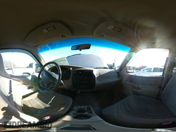 ✅ 1998 Ford Explorer XL • VIN: 1FMZU32X6WUC61508 • Лот: 41501015. Опубликован ранее на IAAI с пробегом 240 310 миль. Бесплатный доступ к архиву аукционных продаж из США и подробный отчёт об истории автомобиля на DreamBid. Изображение 20.