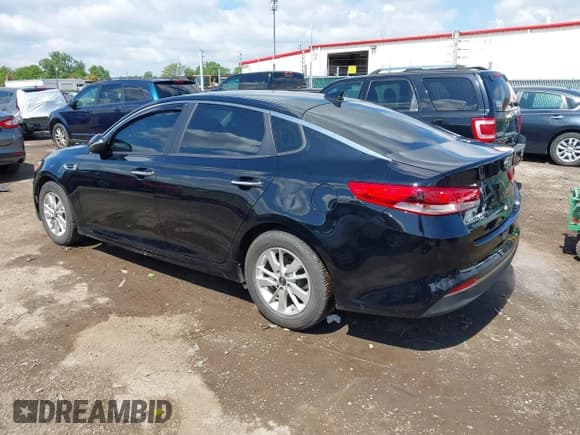 ✅ 2017 Kia Optima LX • VIN: 5XXGT4L34HG127380 • Lot: 42341861. Listed on IAAI with 82,704 mi. Free auction sales archive from the USA and detailed vehicle history report at DreamBid. Image 3.