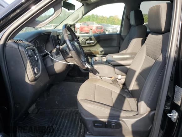 ✅ 2019 Chevrolet Silverado 1500 LT • VIN: 1GCRYDED7KZ262695 • Лот: 69445564. Опубликован ранее на Copart с пробегом 139 625 миль. Бесплатный доступ к архиву аукционных продаж из США и подробный отчёт об истории автомобиля на DreamBid. Изображение 7.