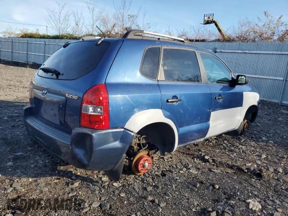 2007 Hyundai Tucson GLS z VIN KM8JM12BX7U650756, wystawiony jako Copart lot #82472394 z przebiegiem 156 206 mil mil oraz Czysty tytuł • Clean title. Historia ofert i sprzedaży dostępna na DreamBid. Obrazek 3.