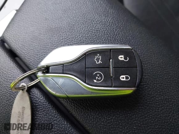 ✅ 2018 Maserati Ghibli • VIN: ZAM57XSA0J1301729 • Lot: 42371157. Listed on IAAI with 101,730 mi. Free auction sales archive from the USA and detailed vehicle history report at DreamBid. Image 11.