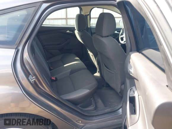 ✅ 2014 Ford Focus SE • VIN: 1FADP3K23EL124059 • Lot: 43166838. Listed on IAAI with 140,678 mi. Free auction sales archive from the USA and detailed vehicle history report at DreamBid. Image 8.