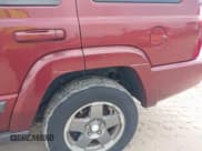 ✅ 2007 Jeep Commander Sport • VIN: 1J8HH48K07C625556 • Лот: 42361307. Опубликован ранее на IAAI с пробегом 168 630 миль. Бесплатный доступ к архиву аукционных продаж из США и подробный отчёт об истории автомобиля на DreamBid. Изображение 12.