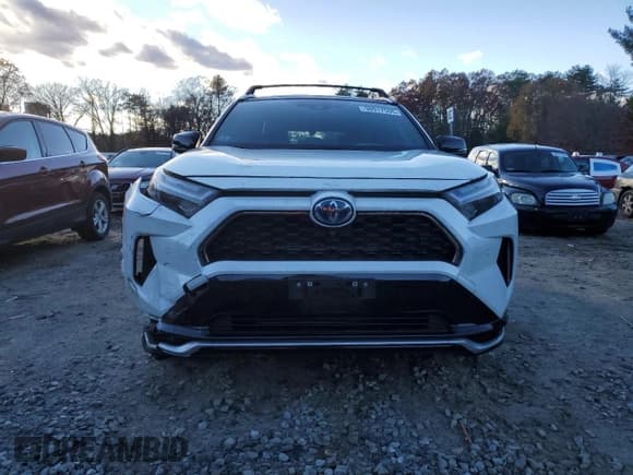 ✅ 2022 Toyota RAV4 XSE • VIN: JTMFB3FV6ND088089 • Lot: 90917595. Listed on Copart with 40,401 mi. Free auction sales archive from the USA and detailed vehicle history report at DreamBid. Image 5.