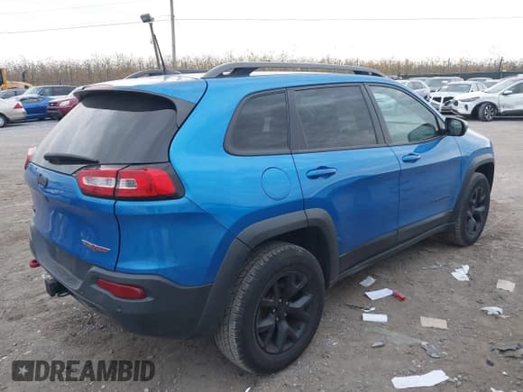 ✅ 2018 Jeep Cherokee Trailhawk • VIN: 1C4PJMBB9JD515980 • Lot: 43700022. Listed on IAAI with 85,751 mi. Free auction sales archive from the USA and detailed vehicle history report at DreamBid. Image 4.