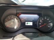 ✅ 2020 Chevrolet Camaro 2LT • VIN: 1G1FD1RSXL0113850 • Lot: 76538754. Wystawiony na Copart z przebiegiem 19 226 mil. Bezpłatny archiwum sprzedaży aukcyjnych z USA i szczegółowy raport historii pojazdu na DreamBid. Zdjęcie 9.