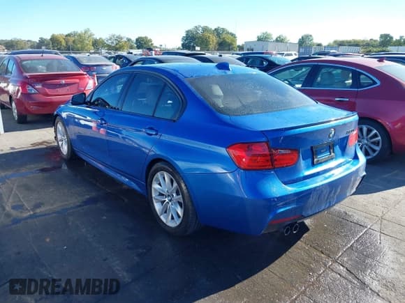 ✅ 2015 BMW 3 Series 328i • VIN: WBA3A5C5XFF608397 • Lot: 43415992. Listed on IAAI with 152,923 mi. Free auction sales archive from the USA and detailed vehicle history report at DreamBid. Image 3.