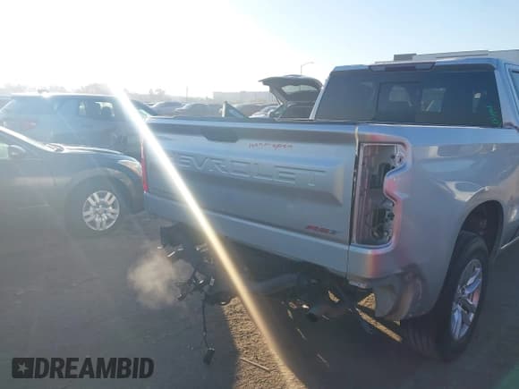 ✅ 2020 Chevrolet Silverado 1500 RST • VIN: 3GCUYEED8LG337566 • Лот: 43453741. Опубликован ранее на IAAI с пробегом 73 495 миль. Бесплатный доступ к архиву аукционных продаж из США и подробный отчёт об истории автомобиля на DreamBid. Изображение 6.