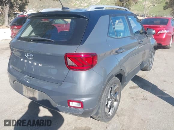 ✅ 2023 Hyundai Venue Limited • VIN: KMHRC8A33PU252586 • Lot: 41831713. Listed on IAAI with 16,174 mi. Free auction sales archive from the USA and detailed vehicle history report at DreamBid. Image 4.