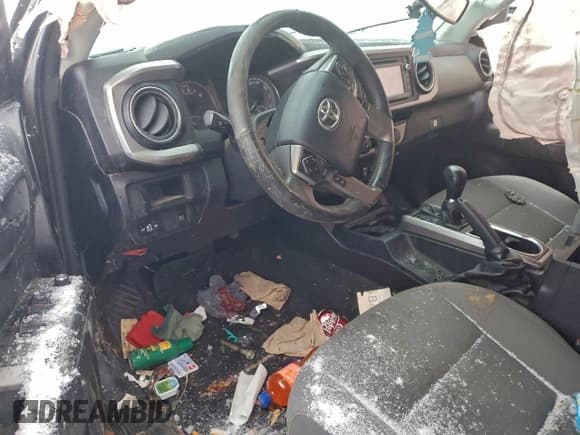 ✅ 2018 Toyota Tacoma TRD Sport • VIN: 5TFAZ5CN9JX070720 • Lot: 94886935. Listed on Copart with 122,692 mi. Free auction sales archive from the USA and detailed vehicle history report at DreamBid. Image 8.