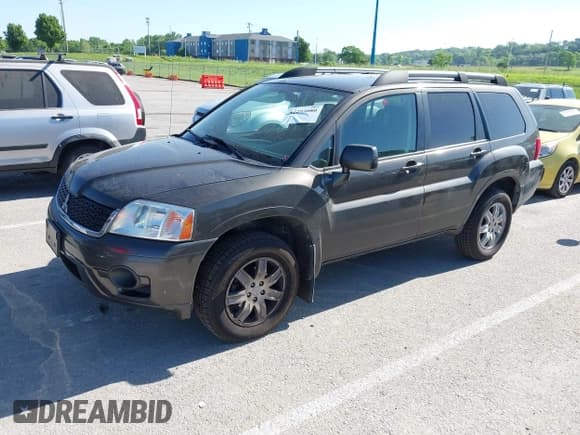 ✅ 2011 Mitsubishi Endeavor LS • VIN: 4A4JN2AS8BE035823 • Лот: 42293080. Опубликован ранее на IAAI с пробегом 145 720 миль. Бесплатный доступ к архиву аукционных продаж из США и подробный отчёт об истории автомобиля на DreamBid. Изображение 2.