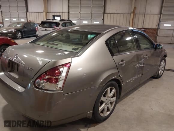 ✅ 2005 Nissan Maxima SE • VIN: 1N4BA41E35C877021 • Lot: 41303387. Listed on IAAI with 96,883 mi. Free auction sales archive from the USA and detailed vehicle history report at DreamBid. Image 4.