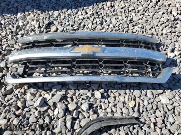 ✅ 2017 Chevrolet Silverado 1500 LT • VIN: 1GCVKRECXHZ104316 • Lot: 70780555. Listed on Copart with 108,975 mi. Free auction sales archive from the USA and detailed vehicle history report at DreamBid. Image 12.