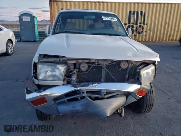 ✅ 1997 Toyota 4Runner SR5 • VIN: JT3GN86R9V0039217 • Lot: 92954255. Wystawiony na Copart z przebiegiem 299 704 mil. Bezpłatny archiwum sprzedaży aukcyjnych z USA i szczegółowy raport historii pojazdu na DreamBid. Zdjęcie 5.