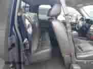 2009 Chevrolet Silverado 1500 LTZ z VIN 1GCEK39J19Z227509, wystawiony jako IAAI lot #43339769 z przebiegiem 98 235 mil mil oraz . Historia ofert i sprzedaży dostępna na DreamBid. Obrazek 8.