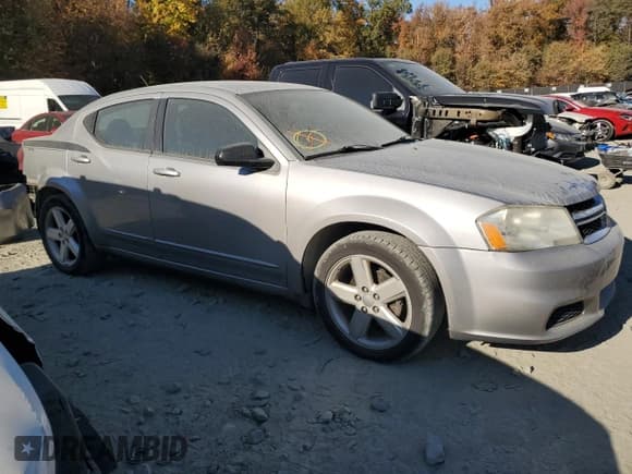 ✅ 2013 Dodge Avenger SE • VIN: 1C3CDZAB0DN712608 • Лот: 77006684. Опубликован ранее на Copart с пробегом 167 399 миль. Бесплатный доступ к архиву аукционных продаж из США и подробный отчёт об истории автомобиля на DreamBid. Изображение 4.