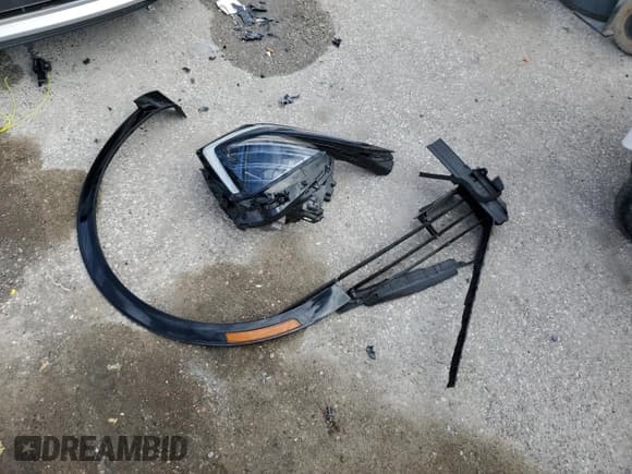 ✅ 2025 Kia Sportage SX • VIN: 5XYK43DF4SG281018 • Lot: 85113705. Wystawiony na Copart z przebiegiem Nie podano. Bezpłatny archiwum sprzedaży aukcyjnych z USA i szczegółowy raport historii pojazdu na DreamBid. Zdjęcie 13.