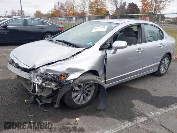 ✅ 2010 Honda Civic EX • VIN: 2HGFA1F84AH517679 • Lot: 43562876. Wystawiony na IAAI z przebiegiem 108 286 mil. Bezpłatny archiwum sprzedaży aukcyjnych z USA i szczegółowy raport historii pojazdu na DreamBid. Zdjęcie 17.