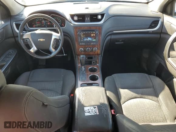 ✅ 2014 Chevrolet Traverse LT • VIN: 1GNKRGKD2EJ225746 • Lot: 82634025. Wystawiony na Copart z przebiegiem 244 980 mil. Bezpłatny archiwum sprzedaży aukcyjnych z USA i szczegółowy raport historii pojazdu na DreamBid. Zdjęcie 8.