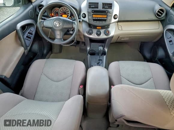 ✅ 2008 Toyota RAV4 • VIN: JTMZD33V385111872 • Lot: 95128945. Listed on Copart with 186,169 mi. Free auction sales archive from the USA and detailed vehicle history report at DreamBid. Image 8.