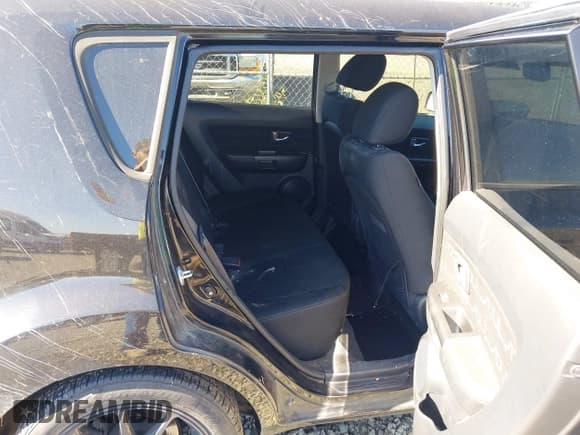 ✅ 2013 Kia Soul + • VIN: KNDJT2A69D7549929 • Лот: 43322056. Опубликован ранее на IAAI с пробегом 171 876 миль. Бесплатный доступ к архиву аукционных продаж из США и подробный отчёт об истории автомобиля на DreamBid. Изображение 8.