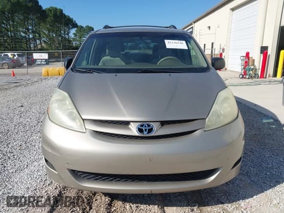 ✅ 2006 Toyota Sienna CE • VIN: 5TDZA23C36S440953 • Lot: 43336546. Listed on IAAI with 286,369 mi. Free auction sales archive from the USA and detailed vehicle history report at DreamBid. Image 6.
