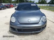 ✅ 2015 Volkswagen Beetle • VIN: 3VW5A7AT8FM818518 • Lot: 80083985. Wystawiony na Copart z przebiegiem 91 380 mil. Bezpłatny archiwum sprzedaży aukcyjnych z USA i szczegółowy raport historii pojazdu na DreamBid. Zdjęcie 5.