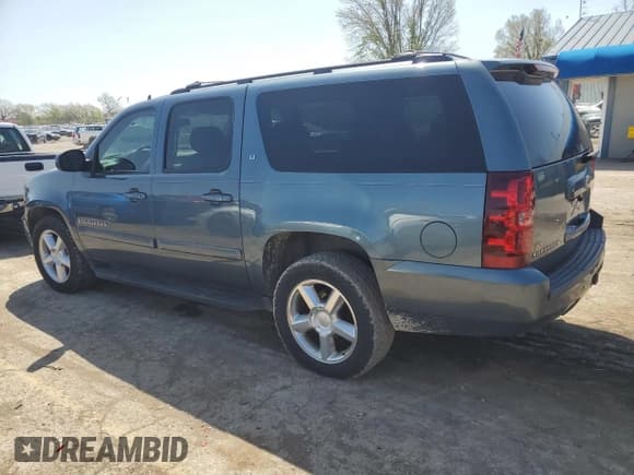 ✅ 2008 Chevrolet Suburban 3LT • VIN: 3GNFC16078G117815 • Лот: 91306655. Опубликован ранее на Copart с пробегом 190 258 миль. Бесплатный доступ к архиву аукционных продаж из США и подробный отчёт об истории автомобиля на DreamBid. Изображение 2.