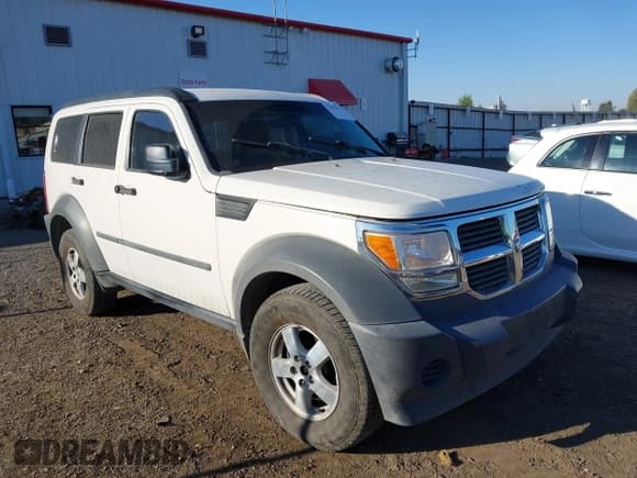 ✅ 2008 Dodge Nitro SXT • VIN: 1D8GU28K68W114518 • Lot: 43261893. Wystawiony na IAAI z przebiegiem 239 117 mil. Bezpłatny archiwum sprzedaży aukcyjnych z USA i szczegółowy raport historii pojazdu na DreamBid. Zdjęcie 1.