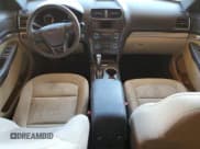 ✅ 2017 Ford Explorer • VIN: 1FM5K8B86HGB92105 • Lot: 85536885. Wystawiony na Copart z przebiegiem 108 745 mil. Bezpłatny archiwum sprzedaży aukcyjnych z USA i szczegółowy raport historii pojazdu na DreamBid. Zdjęcie 8.