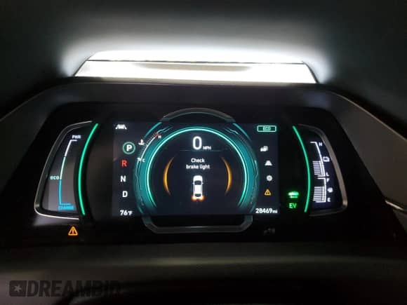 2020 Hyundai Ioniq SE с VIN KMHC75LC3LU240700, выставлен на аукционе Copart как лот 69864714 с пробегом 28 469 миль миль и Списание • Salvage title. История ставок и продаж доступна на DreamBid. Изображение 9.