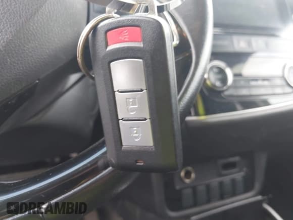 ✅ 2017 Mitsubishi Outlander SE • VIN: JA4AD3A36HZ062040 • Лот: 43590176. Опубликован ранее на IAAI с пробегом 200 755 миль. Бесплатный доступ к архиву аукционных продаж из США и подробный отчёт об истории автомобиля на DreamBid. Изображение 11.