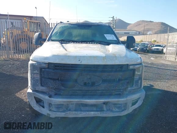 ✅ 2017 Ford F-250 Lariat • VIN: 1FT7W2BTXHEC55544 • Lot: 43020742. Wystawiony na IAAI z przebiegiem 56 549 mil. Bezpłatny archiwum sprzedaży aukcyjnych z USA i szczegółowy raport historii pojazdu na DreamBid. Zdjęcie 6.