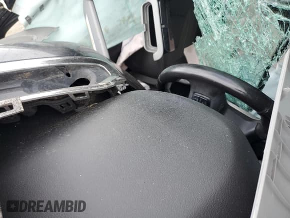 ✅ 2019 GMC Acadia SLE • VIN: 1GKKNLLA2KZ132499 • Лот: 82303615. Опубликован ранее на Copart с пробегом Не указан. Бесплатный доступ к архиву аукционных продаж из США и подробный отчёт об истории автомобиля на DreamBid. Изображение 9.