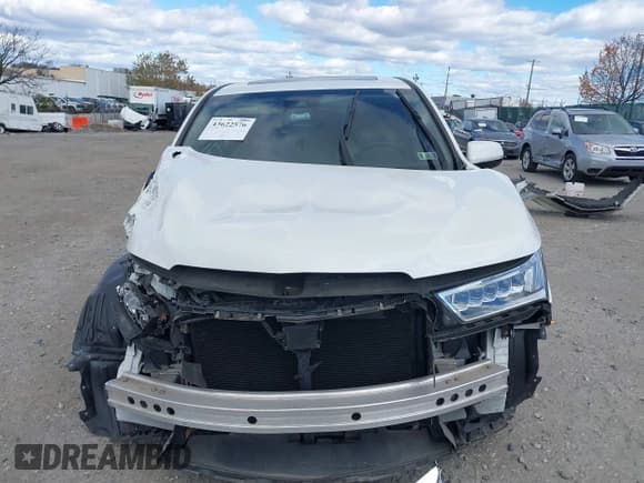 ✅ 2019 Acura MDX • VIN: 5J8YD4H35KL023449 • Lot: 43622576. Listed on IAAI with Not provided. Free auction sales archive from the USA and detailed vehicle history report at DreamBid. Image 11.