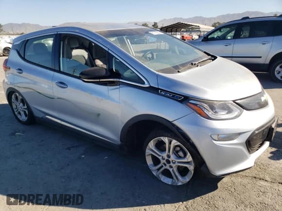 ✅ 2017 Chevrolet Bolt EV LT • VIN: 1G1FW6S07H4154677 • Lot: 67735544. Wystawiony na Copart z przebiegiem 133 889 mil. Bezpłatny archiwum sprzedaży aukcyjnych z USA i szczegółowy raport historii pojazdu na DreamBid. Zdjęcie 4.